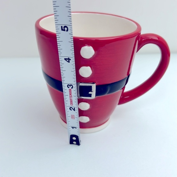 Hallmark Santa Suit Mug NWT, raised design, Christmas mug - Picture 3 of 12